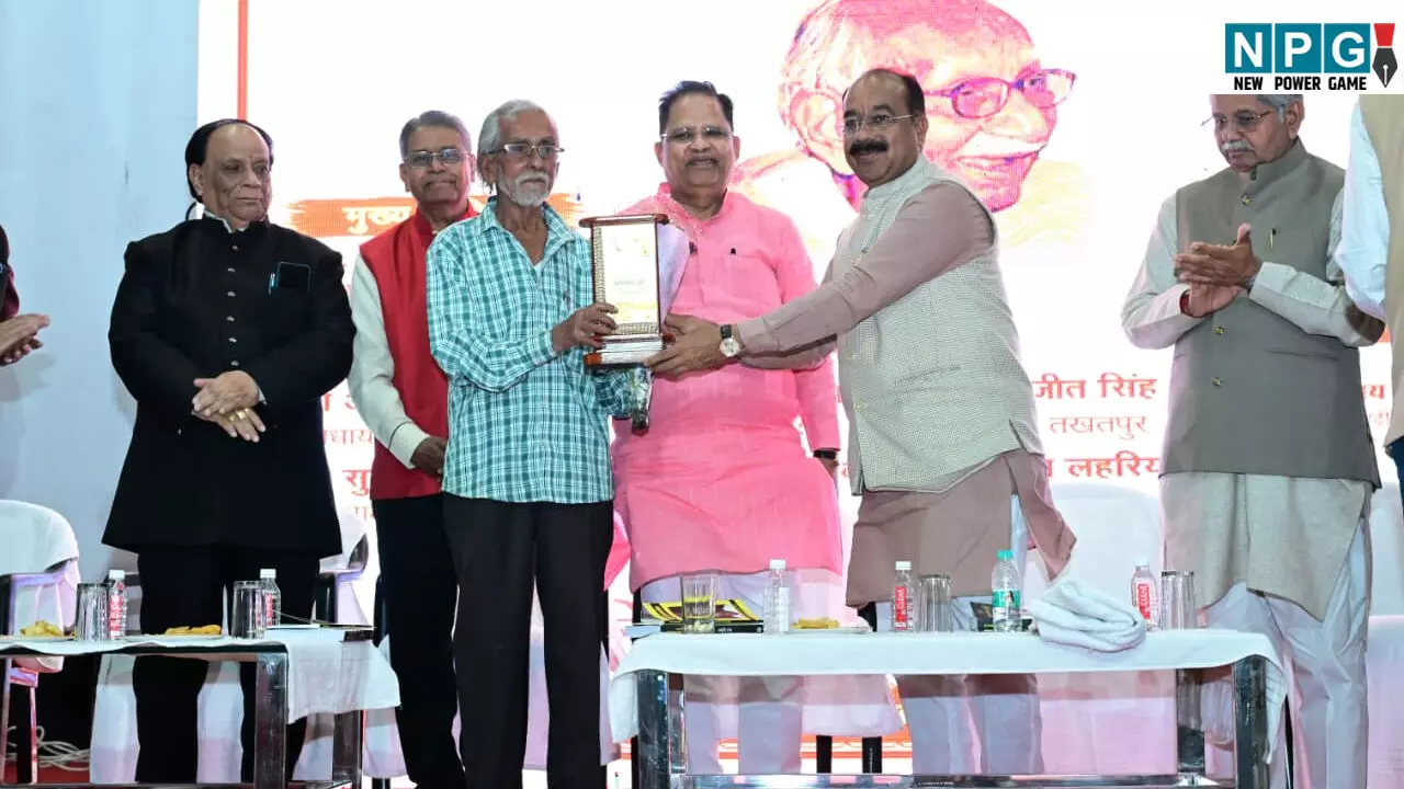 छत्तीसगढ़ी को राजभाषा बनाने पद्मश्री चतुर्वेदी का सपना पूरा होगा, डिप्टी सीएम साव का एलान सरकार सबकुछ करेगी छत्तीसगढ़ी को राजभाषा बनाने पद्मश्री चतुर्वेदी का सपना पूरा होगा, डिप्टी सीएम साव का एलान सरकार सबकुछ करेगी