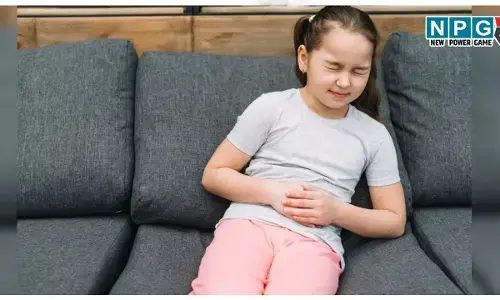 बच्चों के पेट में कीड़े होने पर न करें ये लापरवाही, वरना पड़ सकते हैं मिर्गी के दौरे। जानिए बच्चों में कीड़े होने के लक्षण और कुछ जरूरी सावधानियां