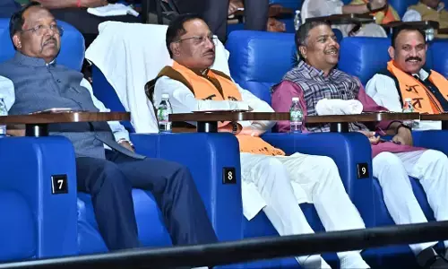 छत्तीसगढ़ में टैक्स-फ्री हुई फिल्म ‘शतक’: सीएम विष्णु देव साय ने कैबिनेट के साथ देखी संघ के 100 साल की गाथा; युवाओं के लिए बड़ी घोषणा