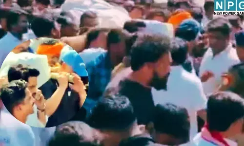 टी-20 वर्ल्ड कप छोड़ पिता को विदा करने पहुंचे रिंकू सिंह, नम आंखों से दिया अर्थी को कंधा...