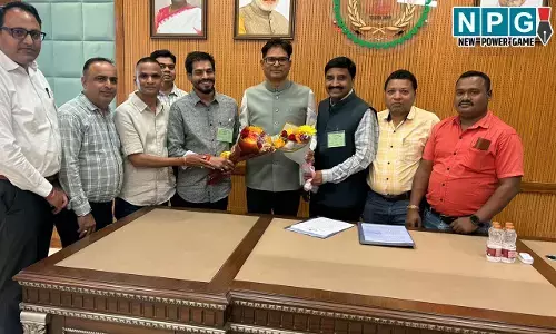 Employee News: होली से पहले अधिकारी-कर्मचारी फेडरेशन की वित्त मंत्री से मुलाकात, बजट में कैशलैस चिकित्सा सुविधा शामिल करने पर...