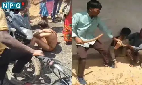 Balrampur News: CG में तालिबानी सजा, 300 रूपए चोरी के शक में युवक को बेदम पीटा, बाल काटे और कपड़े फाड़े...बचाने आए माता-पिता से भी मारपीट