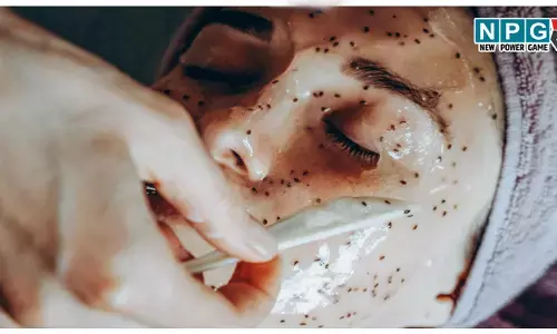 Flaxseed Gel For Skin: हफ्ते में तीन दिन चेहरे पर लगाएंगी ये होममेड जैल तो स्किन होगी दोबारा टाइट, ईवन टोन और करेगी ग्लो