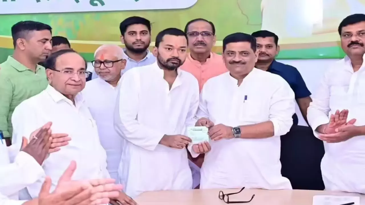 नीतीश कुमार के नक्शे कदम पर बेटे निशांत कुमार, जल्द शुरू करेंगे जनता के लिए यह काम नीतीश कुमार के नक्शे कदम पर बेटे निशांत कुमार, जल्द शुरू करेंगे जनता के लिए यह काम