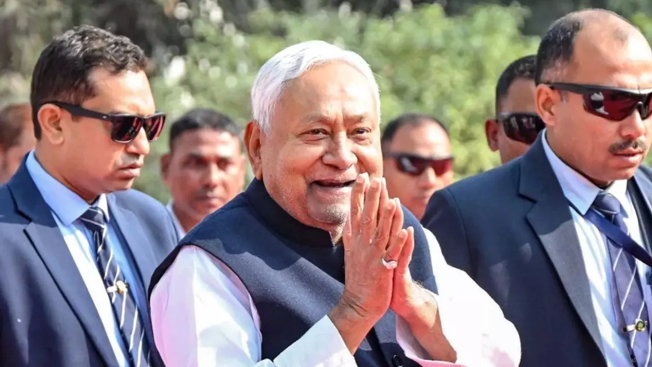 नीतीश कुमार सितंबर तक रह सकते हैं मुख्यमंत्री, अब ये कैसे हुआ मुमकिन? नीतीश कुमार सितंबर तक रह सकते हैं मुख्यमंत्री, अब ये कैसे हुआ मुमकिन?