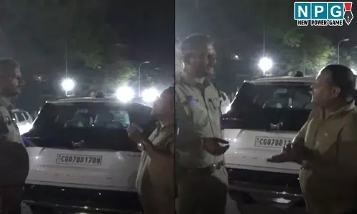 Raipur News: मैं प्रदेश पदाधिकारी हूँ, नशे में कार चलाते पकड़ाए युवक का बवाल, ट्रैफिक निरीक्षक को दी धमकी, बोला-अब मैं पूरा अंजाम यहीं आप लोगों को भुगताउंगा...