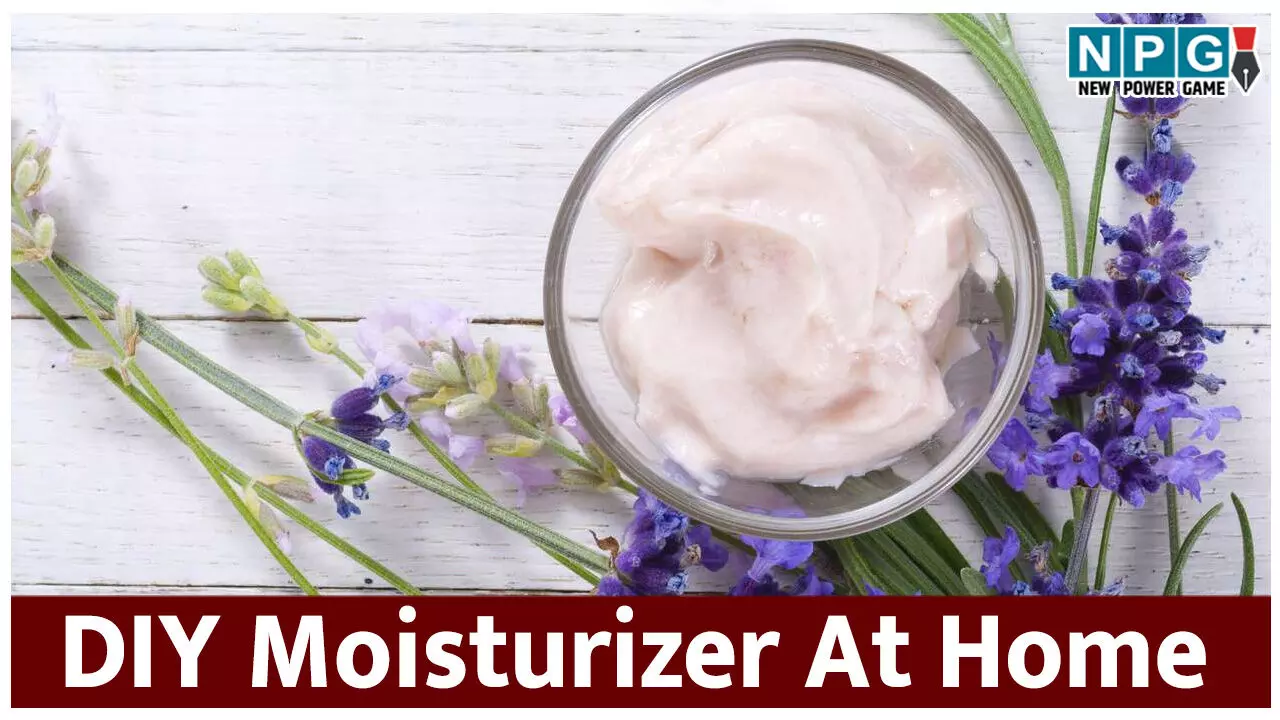 DIY Moisturizer At Home: मार्केट से महंगा माॅइश्चराइज़र क्यों लेना, जब ये सस्ता DIY माॅइश्चराइज़र देगा 15 दिन में ज़बरदस्त रिज़ल्ट DIY Moisturizer At Home: मार्केट से महंगा माॅइश्चराइज़र क्यों लेना, जब ये सस्ता DIY माॅइश्चराइज़र देगा 15 दिन में ज़बरदस्त रिज़ल्ट