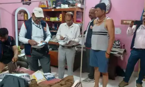 घूस के पैसों से एसडीपीओ ने गर्लफ्रेंड के लिए खरीदी जमीन, ससुराल में मंगवानी पड़ी नोट गिनने वाली मशीन, बिहार में अफसरों के ठिकानों पर छापे