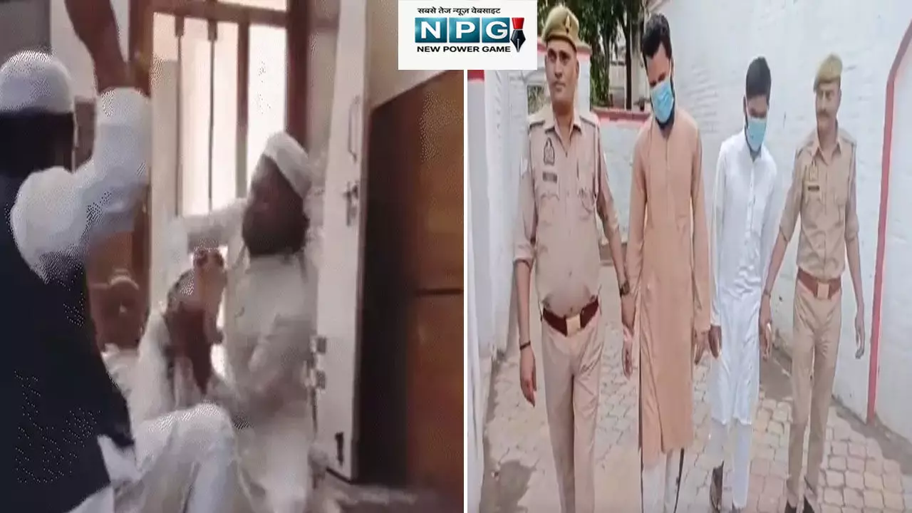 42 सेकंड में बच्चे पर डंडे से 36 वार VIDEO...मदरसे में मासूम से क्रूरता, मौलानाओं ने उल्टा करके बरसाए डंडे