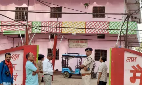 मैरिज हॉल में सेक्स रेकैट...140 लड़के-लड़कियां पकड़े गए, सासाराम में एक घंटा छापेमारी