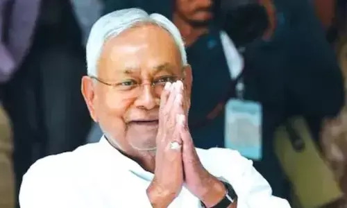 सरकार का खजाना खाली... बिहार में 10 लाख कर्मचारियों का वेतन अटका, विपक्ष ने कह दी बड़ी बात