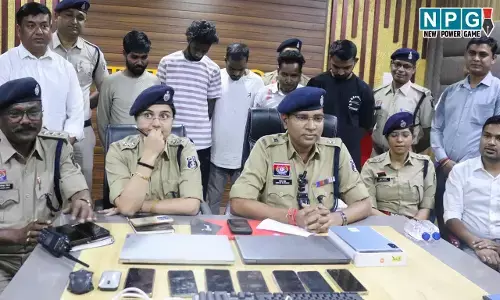 Rajnandgaon News: फार्महाउस के अन्दर आईपीएल मैच के हर बाॅल पर लग रहा था दांव, तभी पहुंच गई पुलिस, 5 आरोपी गिरफ्तार...