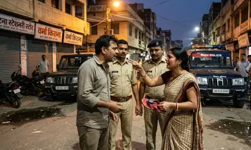 पति ने पत्नी के चप्पल में लगाया GPS और बेवफाई की खुल गई पोल, पटना में देर रात तक चला हाईवोल्टेज ड्रामा