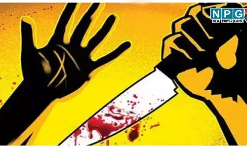 तीन नकाबपोशों ने घर के सामने युवक पर घोंपा चाकू, तीनों के चेहरे पर अलग-अलग रंग के नकाब, घायल युवक का अस्पताल में चल रहा इलाज