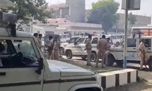 जदयू विधायक पप्पू पांडे के घर पर छापेमारी, एसपी विनय तिवारी ने खुद संभाला मोर्चा, जानिए क्या है पूरा मामला