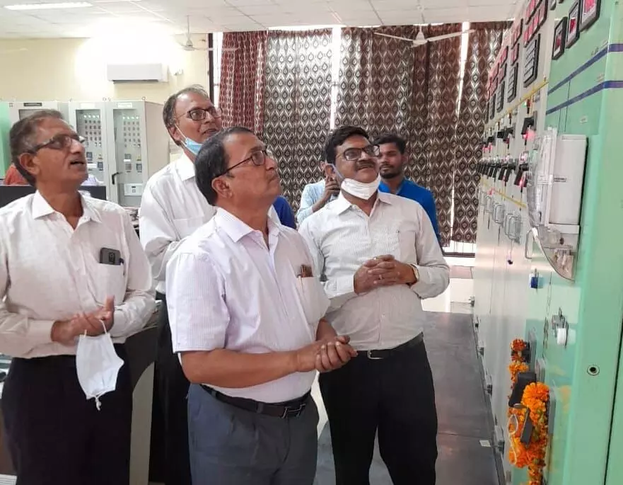 गेंदपुर में 4.65 करोड़ से स्थापित ईएचटी ट्रांसफार्मर ऊर्जीकृत… एमडी अशोक कुमार बोलें- ईएचटी प्रणाली में सुदृढ़ता से ग्रामीणों- कृर्षि पम्पों को क्वालिटी सप्लाई गेंदपुर में 4.65 करोड़ से स्थापित ईएचटी ट्रांसफार्मर ऊर्जीकृत… एमडी अशोक कुमार बोलें- ईएचटी प्रणाली में सुदृढ़ता से ग्रामीणों- कृर्षि पम्पों को क्वालिटी सप्लाई