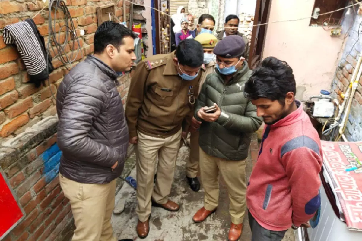 प्यार की भीग मांगती रही बहन पर भाई को नहीं आया तरस…और फिर बहन के प्रेमी को उतारा मौत के घाट… प्यार की भीग मांगती रही बहन पर भाई को नहीं आया तरस…और फिर बहन के प्रेमी को उतारा मौत के घाट…