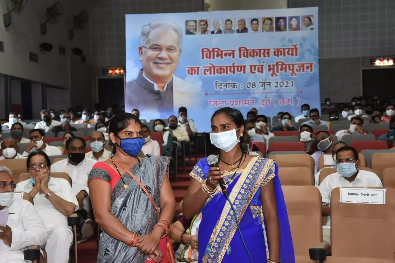 मुख्यमंत्री बघेल के टोपोग्राफी ज्ञान से हैरान रह गए लोग… अपने इलाके के ग्रामीणों और किसानों को नाम और गांव से जानते-पहचानते हैं मुख्यमंत्री