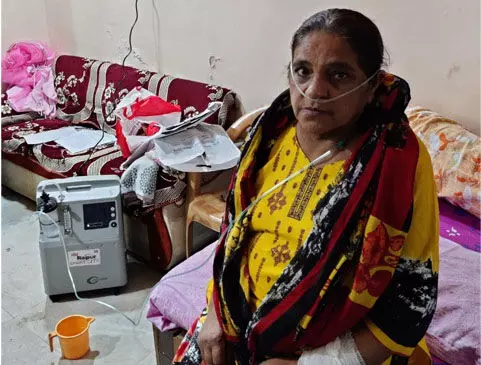 कोरोना काल में रायपुर स्मार्ट सिटी बना देवदूत……इलाज, दवा और खाने की व्यवस्था के बाद घर-घर पहुंचा रहा है आक्सीजन……आक्सीजन ऑन व्हील सेवा के जरिये फ्री में लोगों को घर पर मिलेगा ऑक्सीजन कंसंट्रेटर कोरोना काल में रायपुर स्मार्ट सिटी बना देवदूत……इलाज, दवा और खाने की व्यवस्था के बाद घर-घर पहुंचा रहा है आक्सीजन……आक्सीजन ऑन व्हील सेवा के जरिये फ्री में लोगों को घर पर मिलेगा ऑक्सीजन कंसंट्रेटर