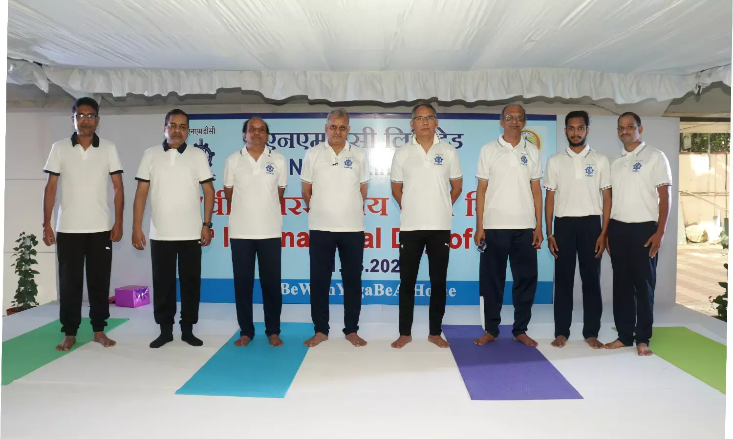 NMDC के CMD सुमित देब किया ने आव्हान…प्रतिदिन योग करने के साथ ही इसे अपने जीवन का अभिन्न हिस्सा बनाएं, मुख्यालय में मनाया 7वां अंतर्राष्ट्रीय योग दिवस