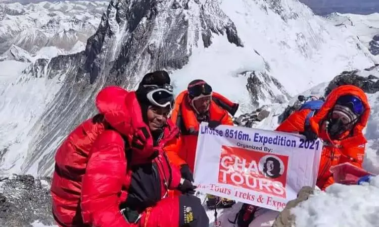 जान जोखिम में डाल बस्तर की नैना ने…फतेह की एवरेस्ट चोटी….