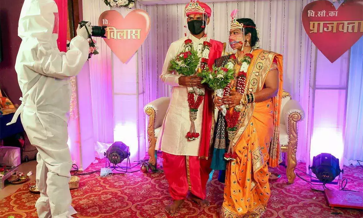 मैरिज हाॅल को लेकर दिशा निर्देश जारी… मास्क और फिजिकल डिस्टेंसिंग अनिवार्य… नियमों का उल्लंघन करने पर इतने दिनों तक मैरिज हाॅल होगा सील