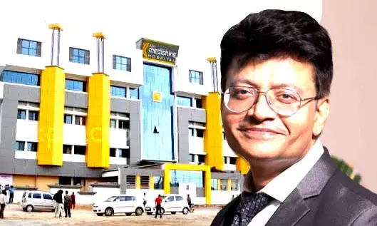 कन्हैया के लिए डॉ सुशील बने फरिश्ता…. 12 साल से दर्द से बैचेन रहने वाले मरीज को मेडिसाइन हॉस्पीटल में मिली नयी जिंदगी….व्हील चेयर पर टिकी सालों से जिंदगी में अब लौटी बहार