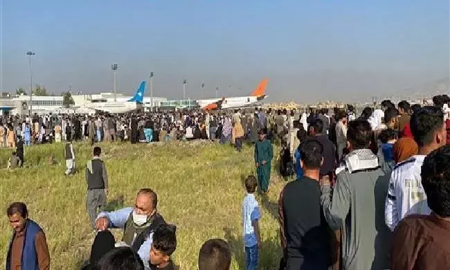 एयरपोर्ट पर फायरिंग में पांच की मौत, दिल्ली से सभी उड़ानें रद्द… हजारों भारतीय फंसे