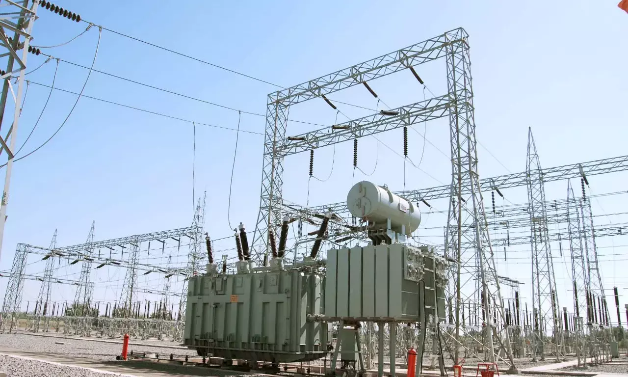 शिवरीनारायण ईएचटी सबस्टेशन में 40 एमव्हीए का ट्रांसफार्मर ऊर्जीकृत… एमडी अशोक कुमार बोलें- विशालकाय पाॅवर ट्रांसफार्मर से होगी गुणवत्तापूर्ण बिजली की आपूर्ति 