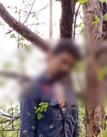 घर लौट रहे पांच दोस्त हुए सड़क हादसे का शिकार, घटना के बाद बेहोश हुए साथियों को मरा समझकर सदमे में दोस्त ने लगा ली फांसी… घर लौट रहे पांच दोस्त हुए सड़क हादसे का शिकार, घटना के बाद बेहोश हुए साथियों को मरा समझकर सदमे में दोस्त ने लगा ली फांसी…
