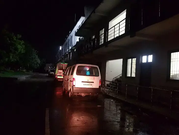 मेकाहारा में दो बच्चों की मौत: परिजनों का लापरवाही का आरोप हंगामा.. मेकाहारा ने कहा – “ब्रेन हाईपोक्सिया से हुई डेथ” मेकाहारा में दो बच्चों की मौत: परिजनों का लापरवाही का आरोप हंगामा.. मेकाहारा ने कहा – “ब्रेन हाईपोक्सिया से हुई डेथ”