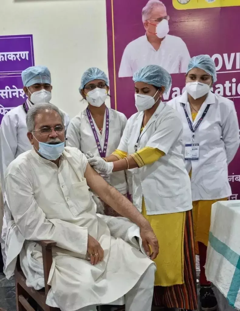 अच्छी खबरः कोविड टीकाकरण के मामले में सब वर्गो में उत्कृष्ट प्रदर्शन रहा छत्तीसगढ़ का, बेहतर वैक्सीन प्रबंधन से राज्य में वैैक्सीन वेस्टेज एक प्रतिशत से भी कम अच्छी खबरः कोविड टीकाकरण के मामले में सब वर्गो में उत्कृष्ट प्रदर्शन रहा छत्तीसगढ़ का, बेहतर वैक्सीन प्रबंधन से राज्य में वैैक्सीन वेस्टेज एक प्रतिशत से भी कम