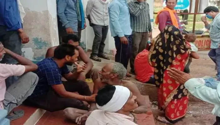 6 लोगों की मौत : टॉयलेट टैंक में फैला करंट…..एक ही परिवार के 6 लोगों की हुई मौत… एक दूसरे बचाने में गयी सबकी जान 6 लोगों की मौत : टॉयलेट टैंक में फैला करंट…..एक ही परिवार के 6 लोगों की हुई मौत… एक दूसरे बचाने में गयी सबकी जान