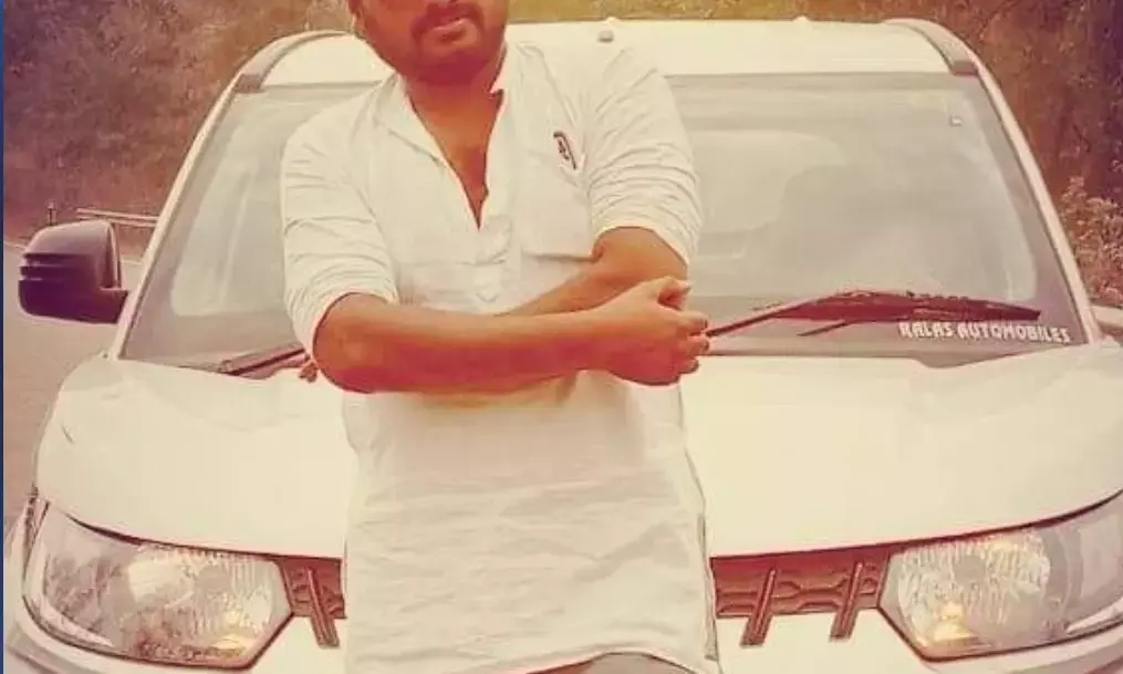 कांग्रेस नेता ने की खुदकुशीः घर के कमरे में फंदे पर झुलती मिली लाश, पहले भी जहर खाकर की थी जान देने की कोशिश