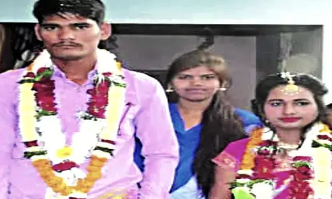 पत्नी की खुदकुशी के एक घंटे बाद पति की भी सड़क दुर्घटना में मौत……वेलेंटाइन डे पर हुई थी दोनों की शादी, तीन महीने में ही टूट गया साथ…. साथ जली दोनों की चिता