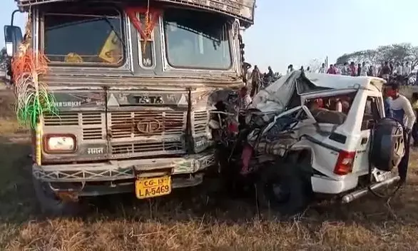 ब्रेकिंग- दर्दनाक सड़क हादसे में 3 इंजीनियर की मौत ….. इंजीनियर दोस्त की शादी में शामिल होने आ रहे थे बिलासपुर…