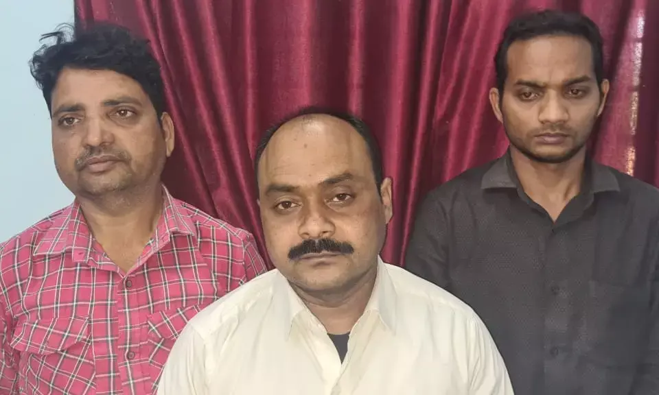 50 करोड़ की जमीन ठगी का हुआ खुलासा, दूसरों की जमीन को अपना बताकर लोगों को बनाते थे धूर्त…. तीन गिरफ्तार