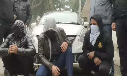 गर्लफ्रेंड बनकर लेडी डाक्टर ने मेडिकल स्टूडेंट का किया किडनैप……..डाक्टर साथियों के साथ मिलकर 70 लाख फिरौती वसूली का बनाया प्लान…. लेकिन बीच रास्ते में ही हो गया इनकाउंटर