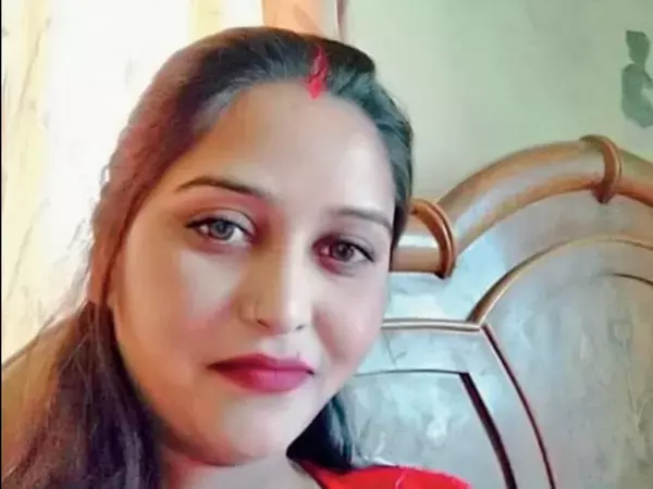 पूर्व मंत्री के महिला मित्र की बंगले में मिली लाश……सुसाइड नोट में लिखा- मैं तुम्हारी जिंदगी में जगह चाह रही थी……पूर्व मंत्री ने कही ये बात….. पूर्व मंत्री के महिला मित्र की बंगले में मिली लाश……सुसाइड नोट में लिखा- मैं तुम्हारी जिंदगी में जगह चाह रही थी……पूर्व मंत्री ने कही ये बात…..
