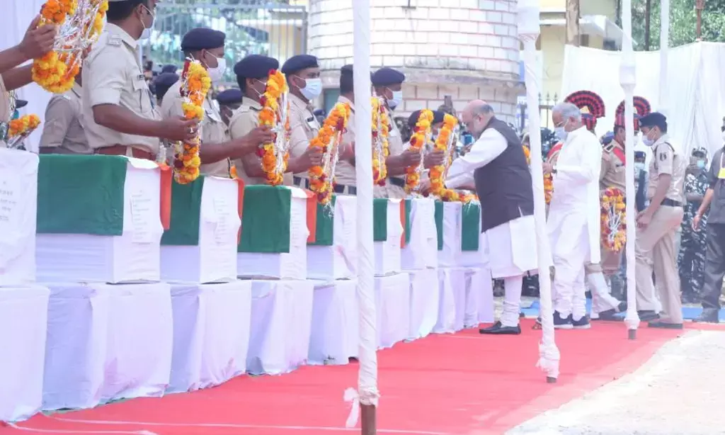 बीजापुर में शहीद जवानों को मिलेगी 80 लाख रुपए की आर्थिक सहायता…….. अनुकम्पा नियुक्ति का भी आदेश…..मुख्यमंत्री ने अफसरों को दिया अतिशीघ्र कार्रवाई के निर्देश