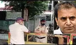 पूर्व गृहमंत्री पर ईडी का शिकंजा, पीए और पीएस देर रात गिरफ्तार…. वकील ने किसी और दिन पेशी की मांग की