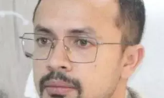 लापरवाह कर्मचारी पर गिरी गाज…..कलेक्टर विनीत ने तत्काल प्रभाव से किया सस्पेंड…विभागीय जांच भी होगी