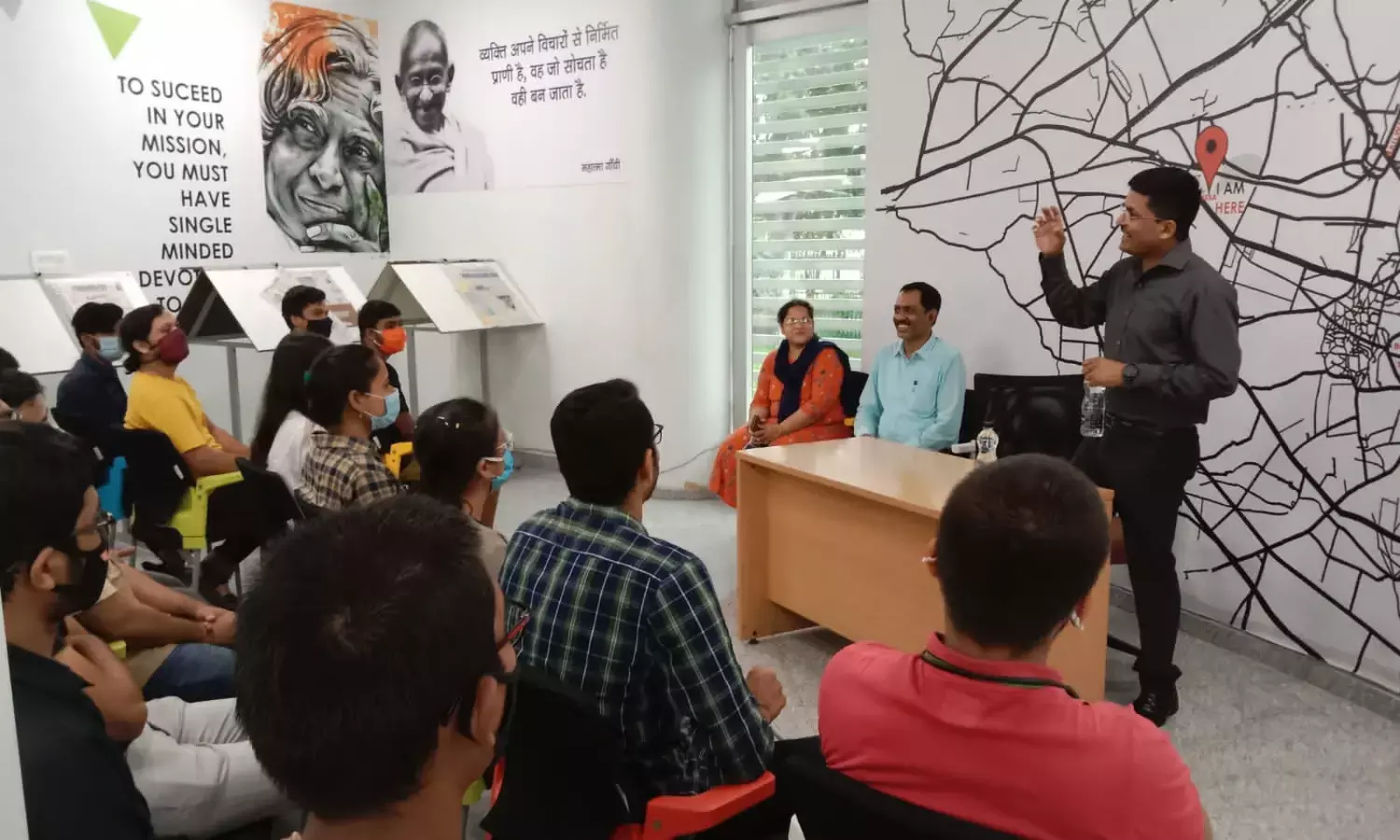 आईएएस अवनीश शरण ने नालंदा परिसर के युवाओं को दिए सिविल सेवा परीक्षा क्रैक करने के टिप्स, बोले…प्रमाणिक पुस्तकों के गहन अध्ययन और सकारात्मक सोच से प्राप्त कर सकते हैं यूपीएससी में सफलता