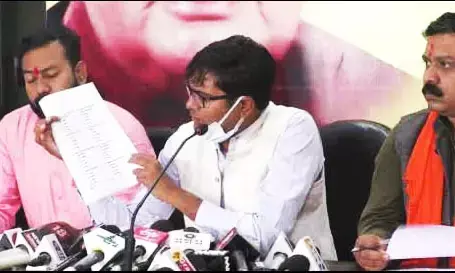 पूर्व IAS ओपी चौधरी ने PSC को कटघरे में खड़ा किया….बोले- मुन्नाभाई जैसा हो गया  है हाल…. 105 सवाल के विलोपति करने पर भी उठाये सवाल…..दुनिया कहां से कहां पहुंच गयी और पीएससी अपने को कहां ले जा रहा पता नहीं….मंत्री चौबे ने दिया जवाब