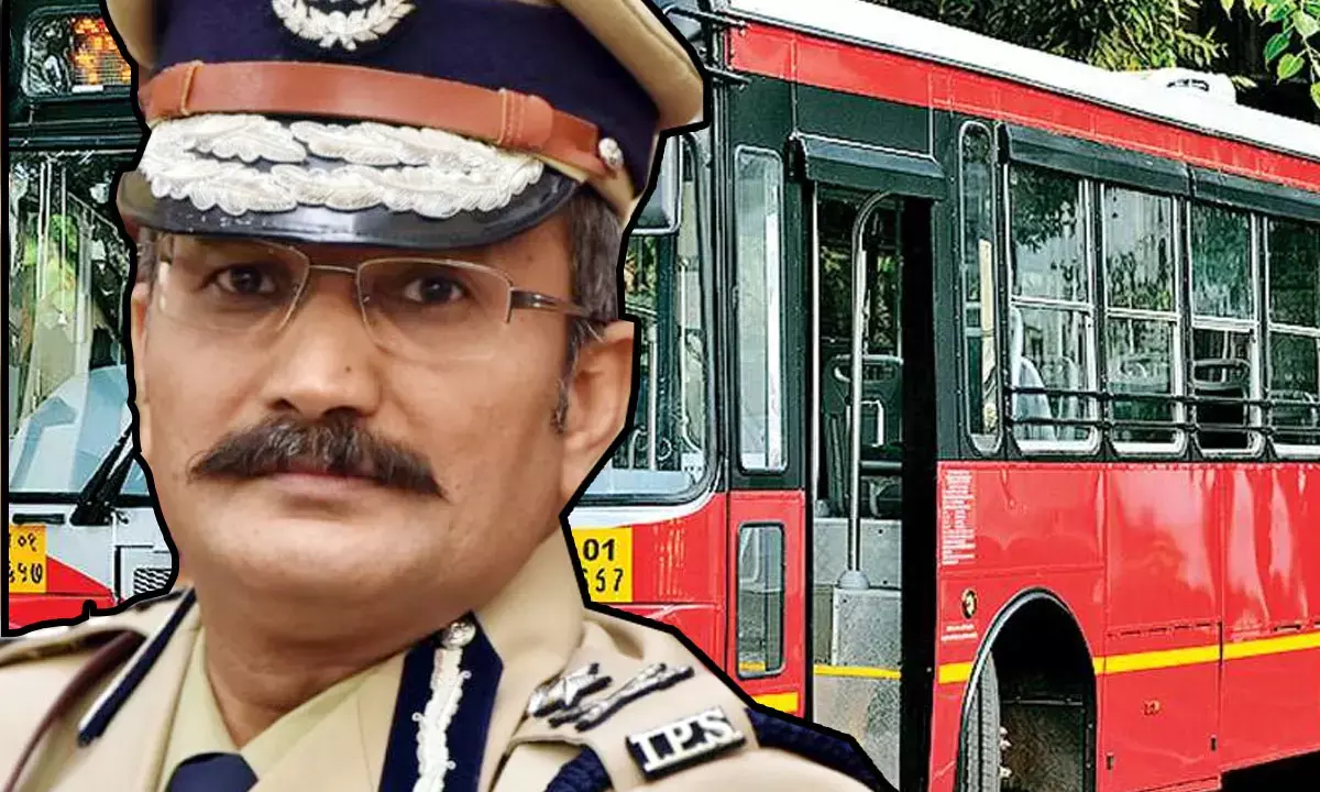 छात्र को स्कूल जाने में होती थी हर दिन देरी…. IPS ने इस तरह से की मदद……अब ट्वीट पर इस तरह से लोग कर रहे हैं आईपीएस की तारीफ