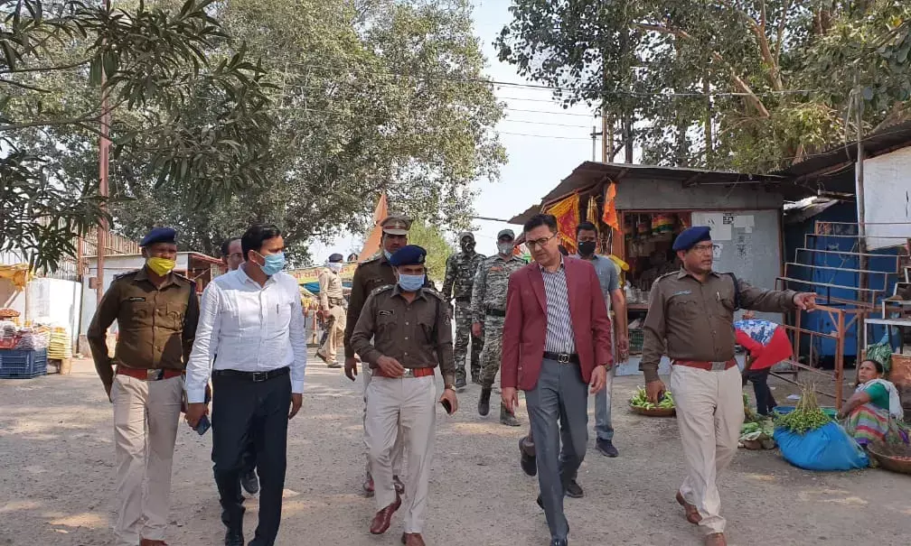 IG आनंद छाबड़ा राजिम मेला की सुरक्षा तैयारियों का जायजा लेने पहुंचे, 75 पुलिसकर्मियों को सम्मानित किया