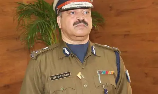 IPS नीरज सिन्हा बने झारखंड के नये डीजीपी….1987 बैच के हैं आईपीएस अफसर … चार्ज भी लिया