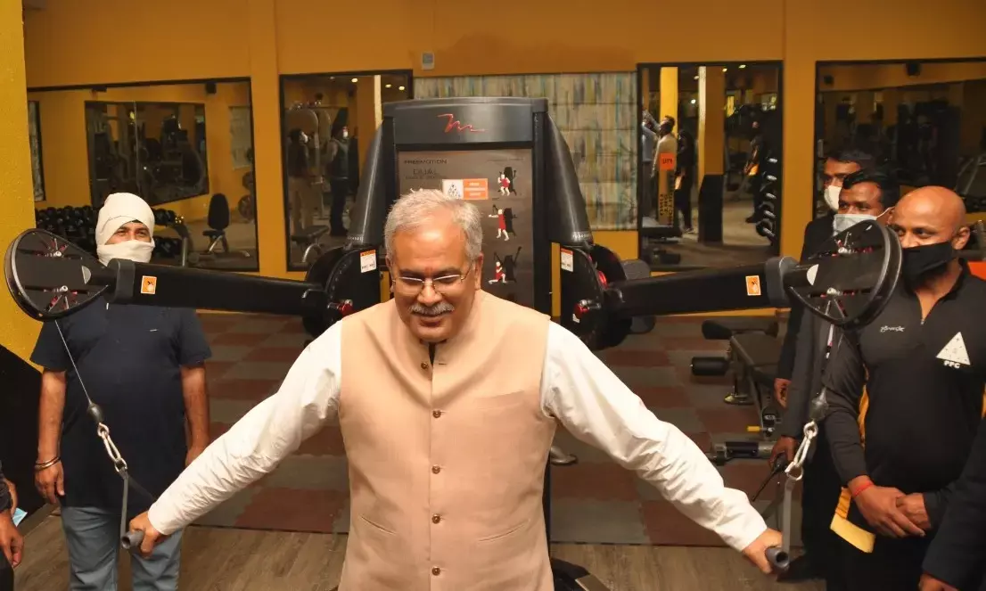 मुख्यमंत्री ने वर्कआउट कर पुलिस जवानों का बढ़ाया हौसला, दुर्ग में नवनिर्मित पुलिस परफारमेंस सेंटर का किया शुभारंभ