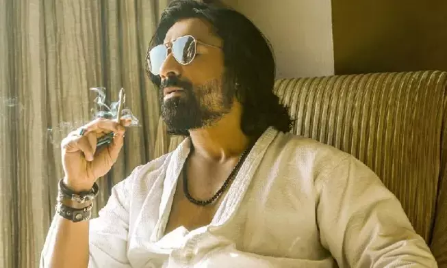 एजाज खान से पूछताछ के बाद NCB का टीम ने TV एक्टर के घर पर मारा छापा, ड्रग्स हुई बरामद…….