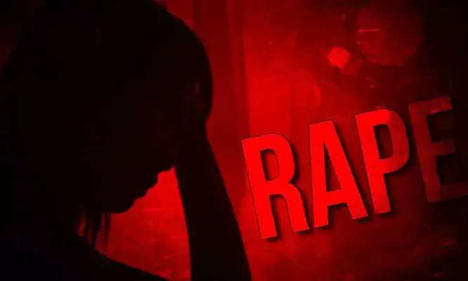 कोरोना संक्रमित महिला से गैंगरेप, बेटी ने फेसबुक पर डाला वीडियो…. बताई आपबीती